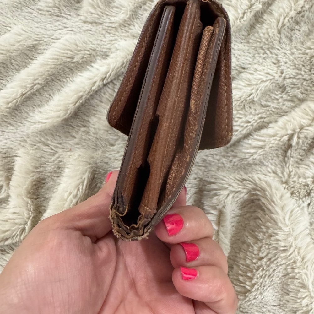 Louis Vuitton Monogram Bifold Snap Wallet - Picture 3 of 8